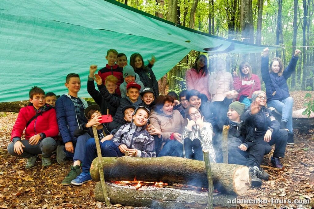 Детская экскурсия Лесная школа