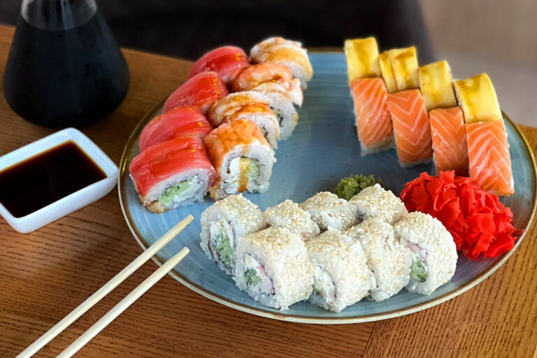 Kvadrat Sushi&Pizza Мукачево