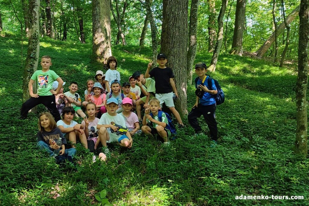 Дитяча екскурсія Лісова школа
